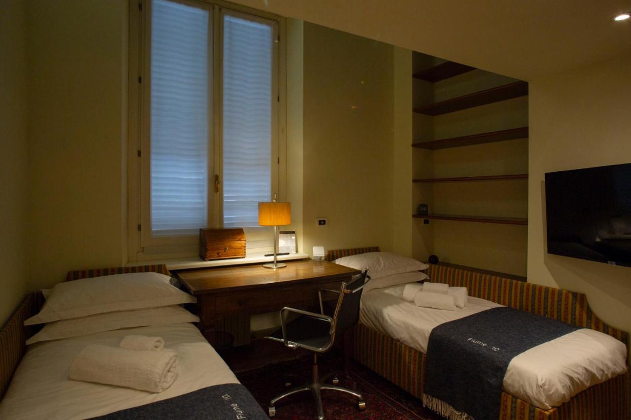 N 10, Luxury Torino Esterno foto